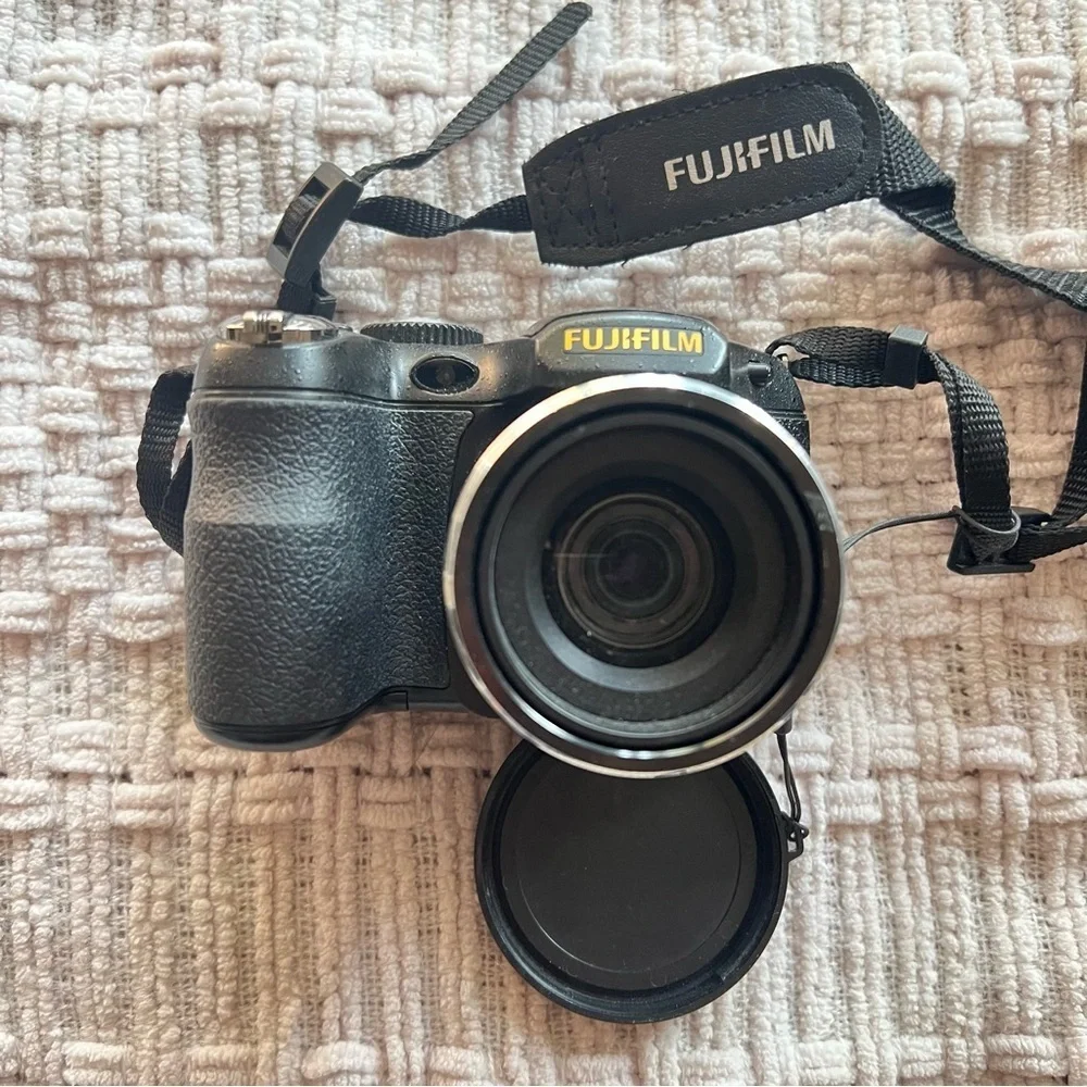 🔴 Fujifilm FinePix S2850HD digital Camera for parts